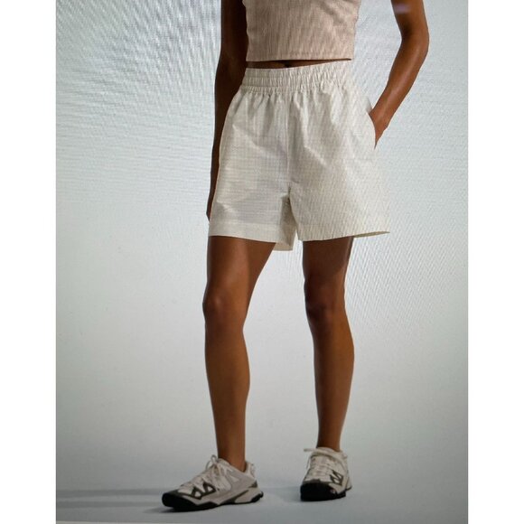 The North Face Womens Elastic Waist Shorts XS Beige - Picture 3 of 16